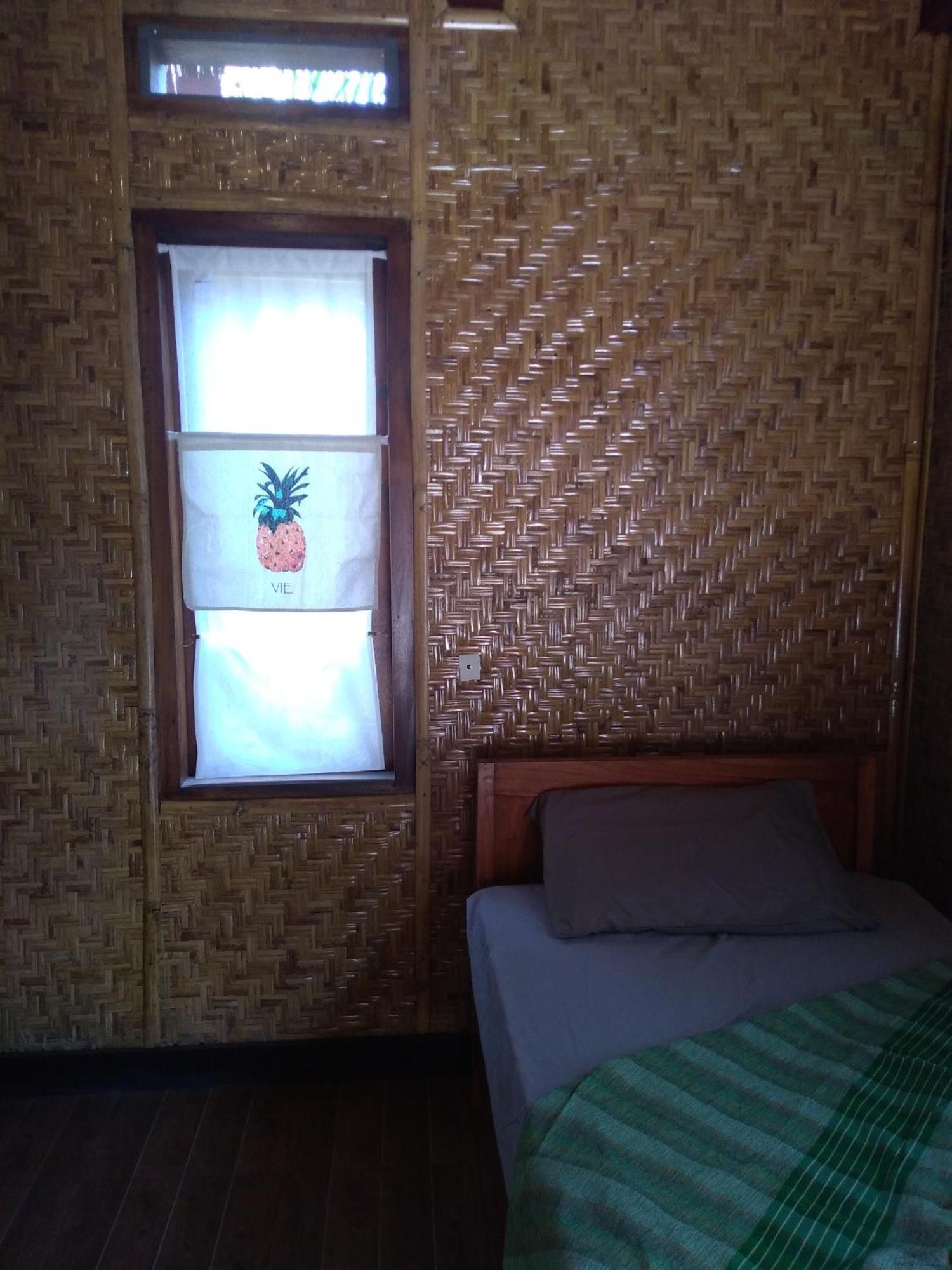 Hotel Lima Bintang Gili Trawangan Zimmer foto